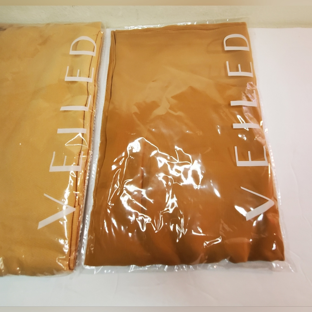 Veiled Collection Hijabs - Picture 2 of 6